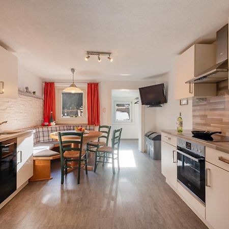 Apartmenthaus Ehrenberg Ehenbichl Εξωτερικό φωτογραφία