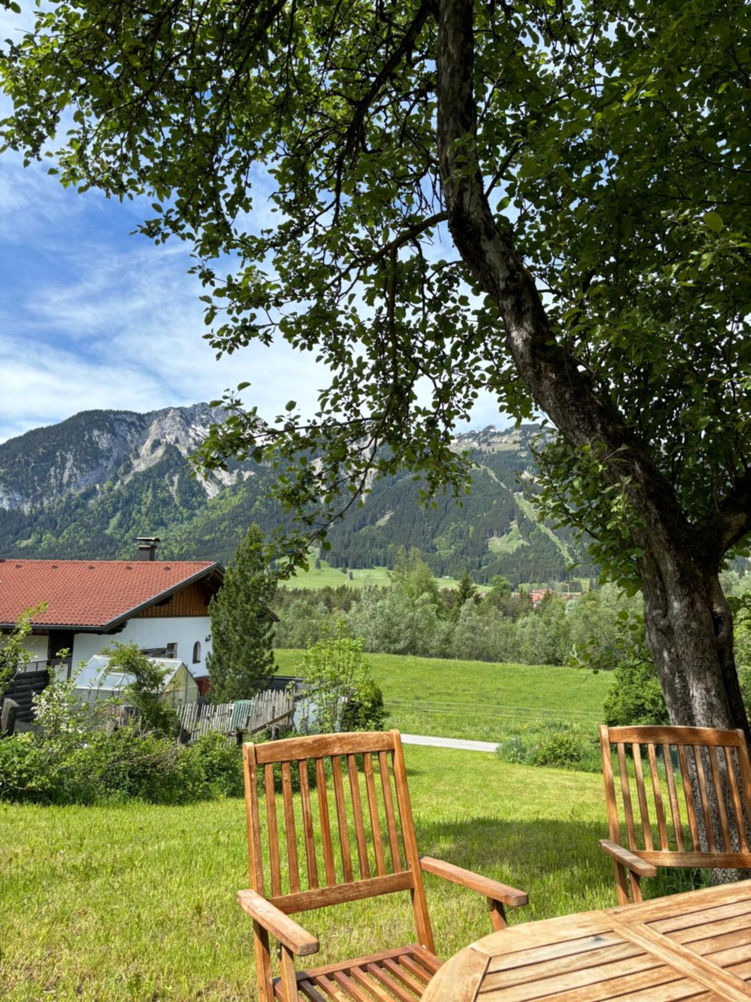 Apartmenthaus Ehrenberg Ehenbichl Εξωτερικό φωτογραφία