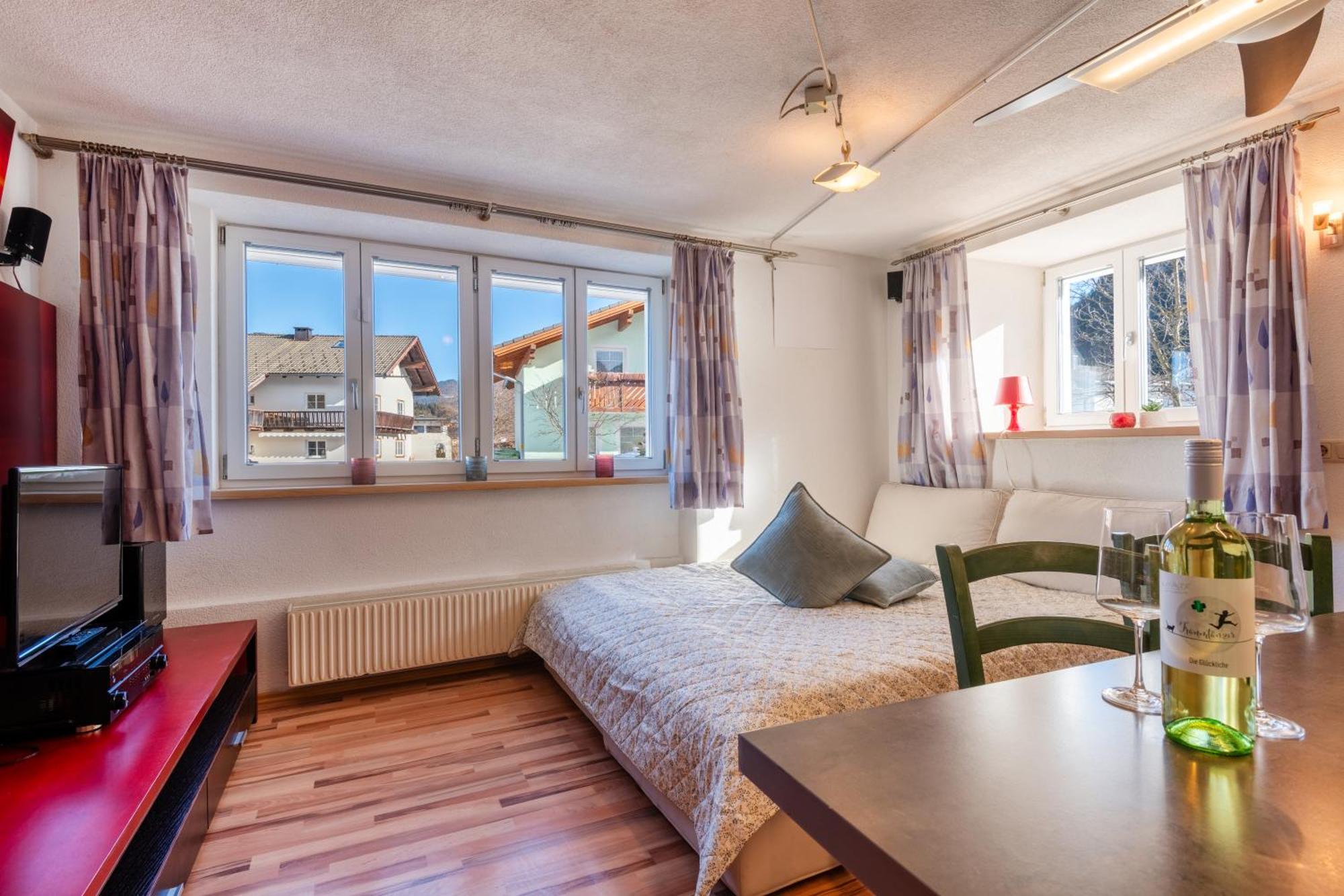 Apartmenthaus Ehrenberg Ehenbichl Εξωτερικό φωτογραφία